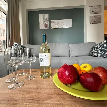 с видом на босфор